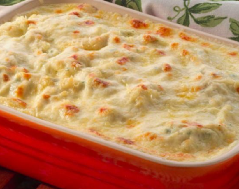 File de Frango Aos 4 Queijos / Chicken Fillet in Four-Cheese Sauce