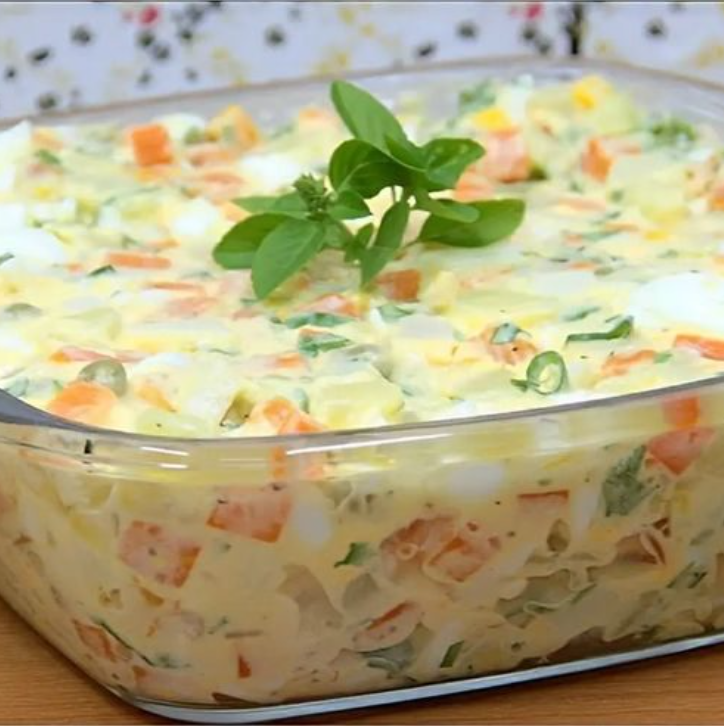 Maionese de Batata Com Vegetais / Potato Salad with Vegetables